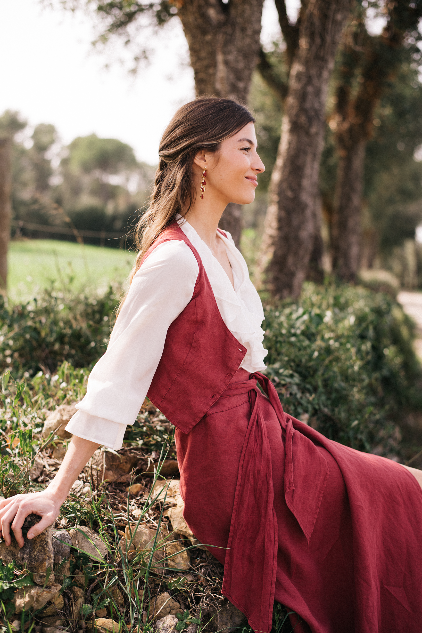 RED LINEN TOTAL LOOK