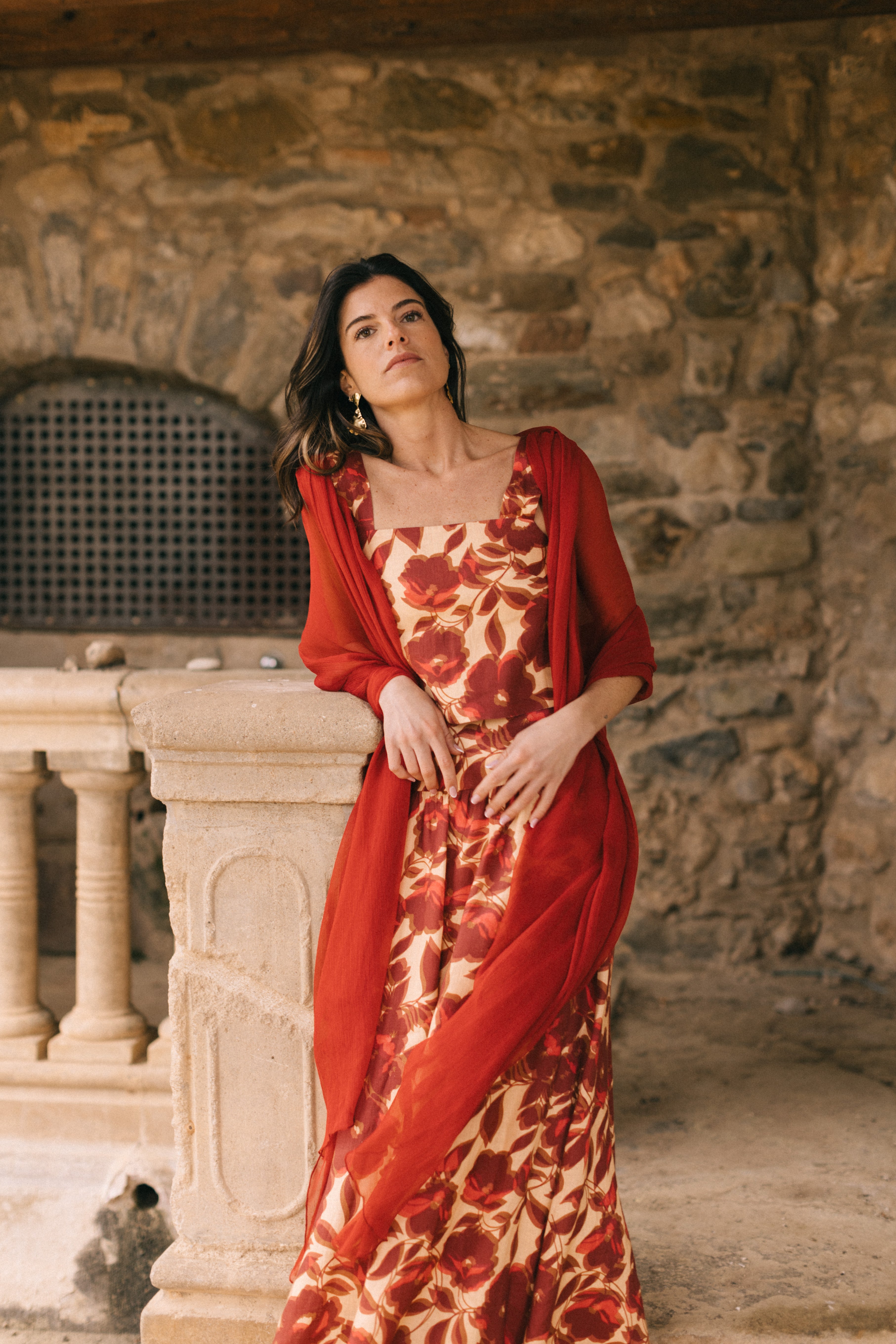 CHAL DE SEDA ROJO