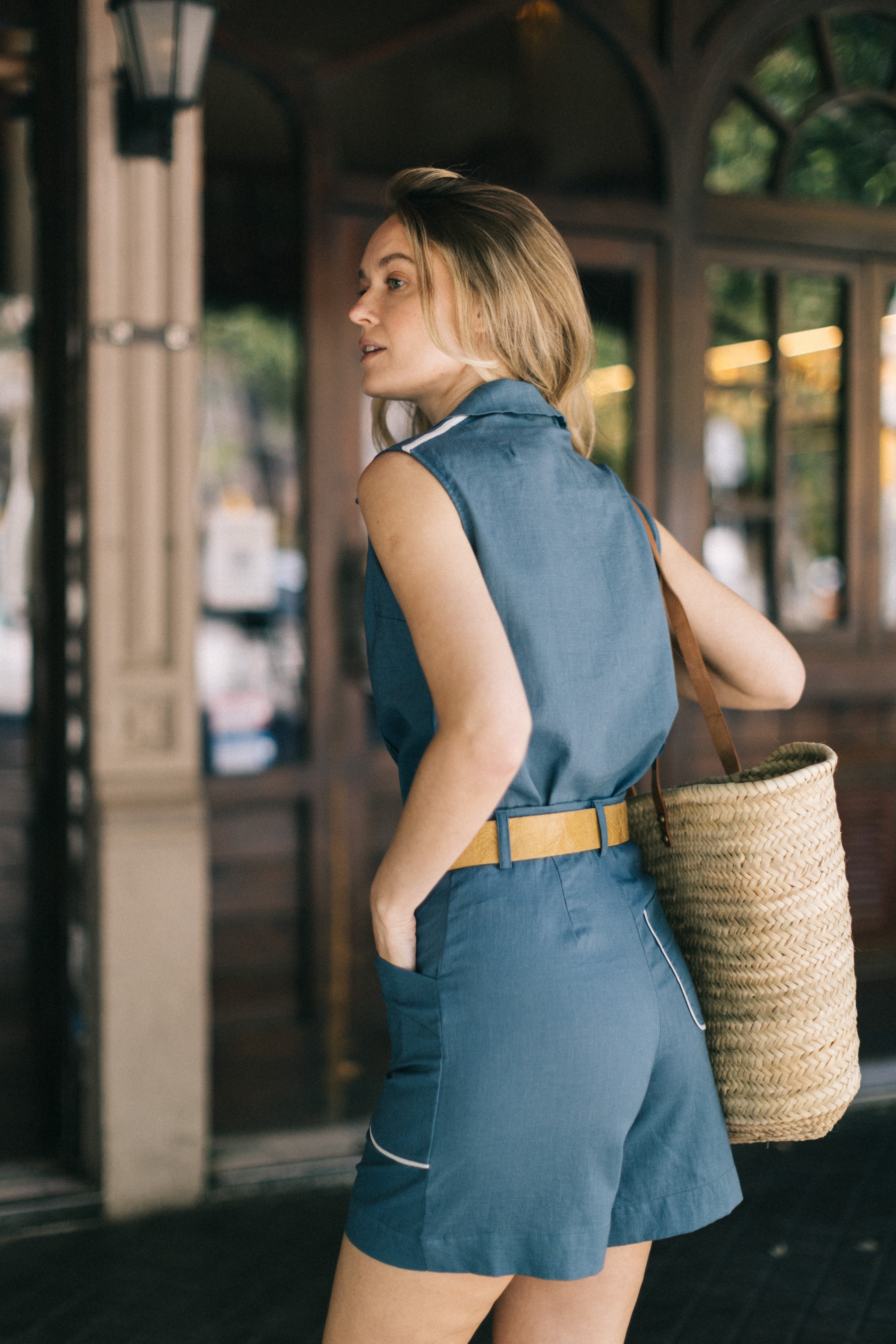 BLUE LINEN TOP